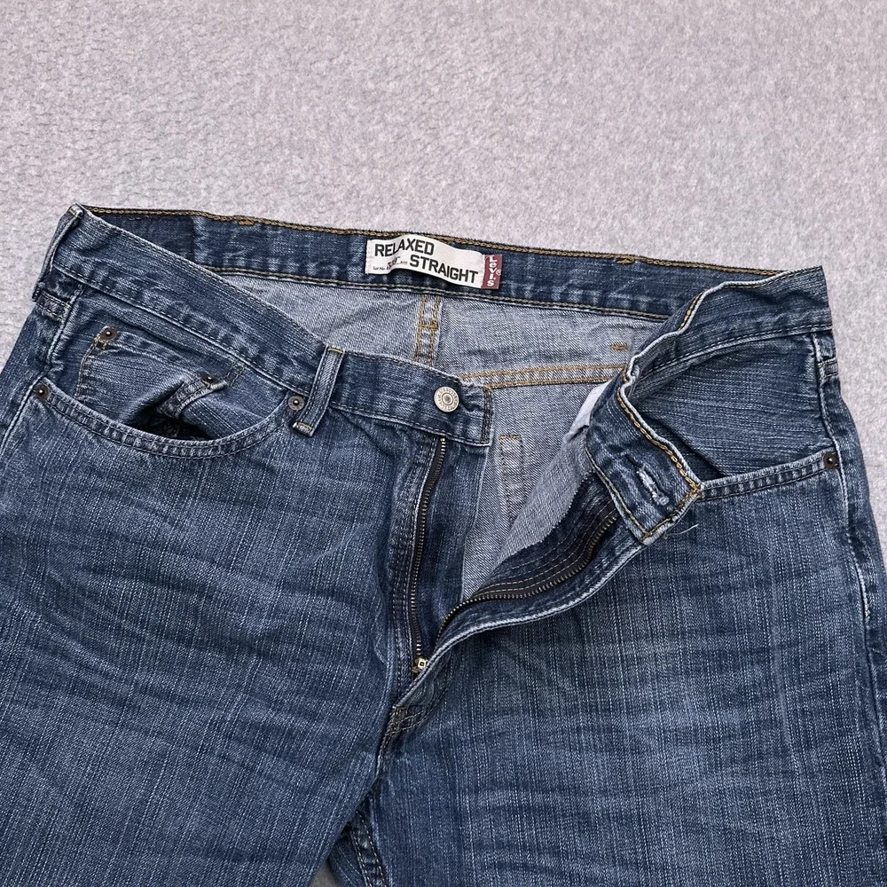 Levis excellent pre